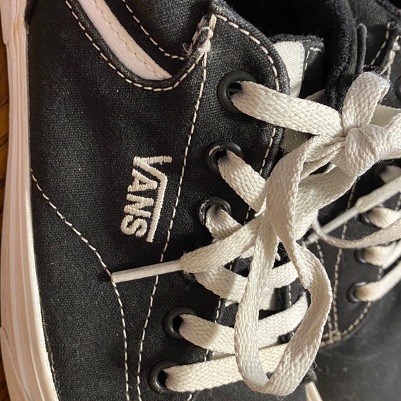 Vans Black and White Men’s Sneakers Sz 7.5 Vans Off the Wall - Picture 3 of 8
